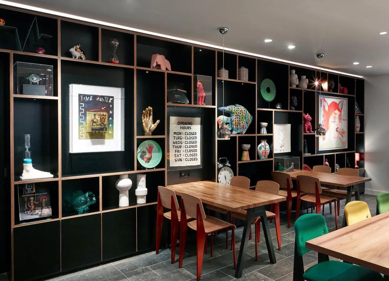 Citizenm Geneva Hotel 4*,